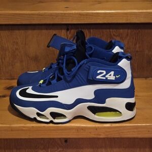 Nike Air Ken Griffey Max 1